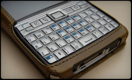 vaja_nokia_e61i_01.jpg