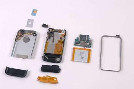iphone_disassembly_parts1.jpg