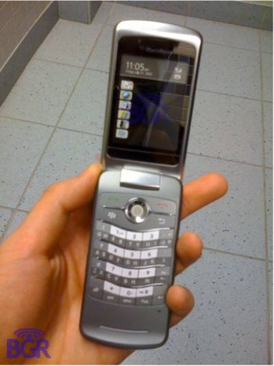 blackberry kickstart flip phone.jpg
