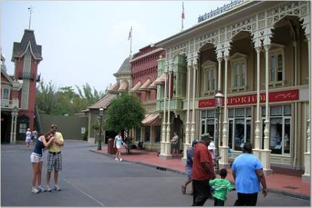 disney best parade view.jpg