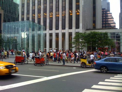 apple 5th ave.jpg