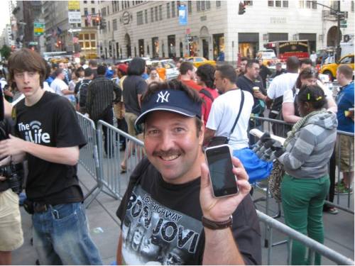 greg packer iphone 3g.jpg