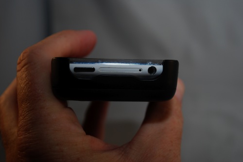 iphone 3g top.jpg