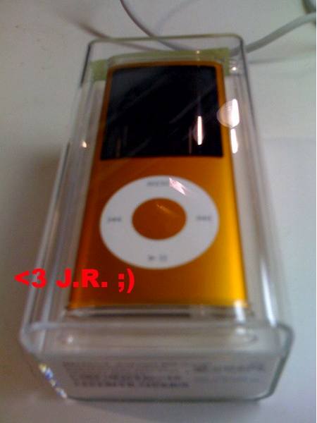 picture of new ipod nano.jpg