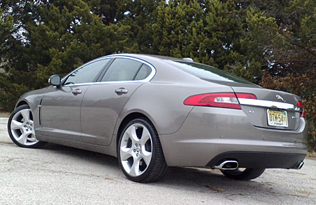2009 Jaguar XF supercharged – Kitty has claws! 4 jagxfrear