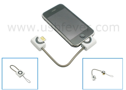 USB iPhone charger keychain.jpg