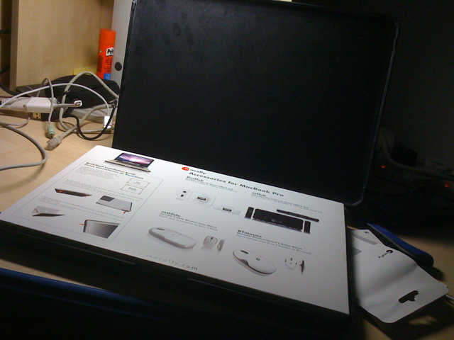 Macally BookShell Pro2 Review 4 img_0042.jpg