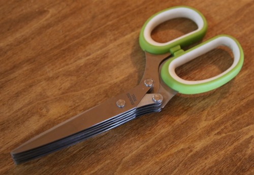 geardiary_useful_things_herb_scissors_03