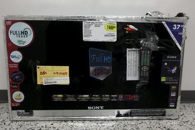 Gear Diary A brand new 37 inch Sony flat screen television for $100? Great deal — until you realize you just bought an oven door. photo