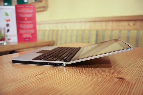 nokia booklet 3g.jpg