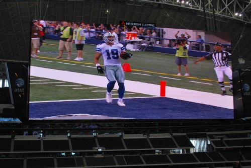The Dallas Cowboys Stadium Video Board: Gimme Some High Def
