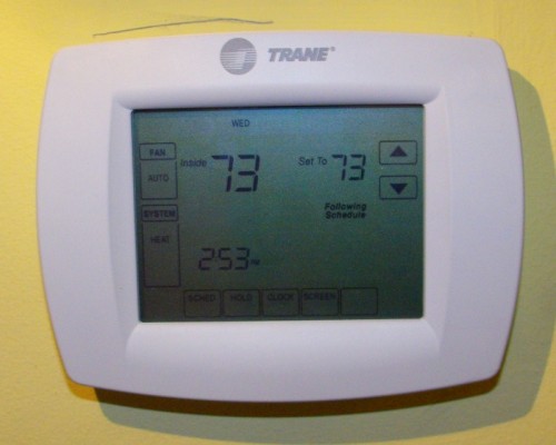 Review: Trane XL800 Programmable Thermostat & a Giveaway