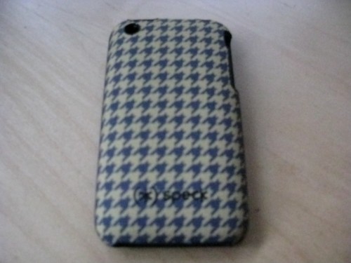 Speck Fitted Case for iPhone Review: Explodes with Choices