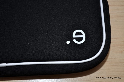 Be.ez LA robe 11.6" Netbook Case Review 4 Be.ez LA robe 11.6" Netbook Case Review