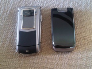 Vertu Ayxta compared to Nokia 660 Flip 1