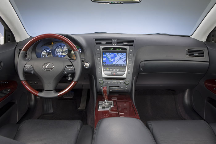 2010 Lexus GS450h Delivers 'Warm Fuzzies'