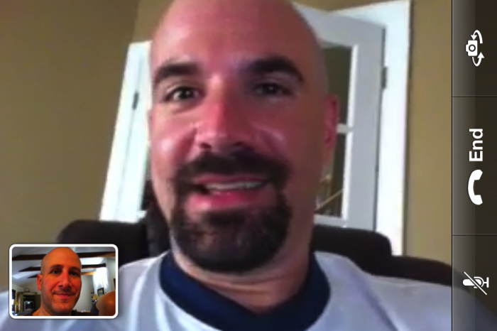 Gear Diary Larry and Dan Serve Up Gear Chat #12 All About the iPhone 4 photo Gear Diary Larry and Dan Serve Up Gear Chat #12 All About the iPhone 4 photo