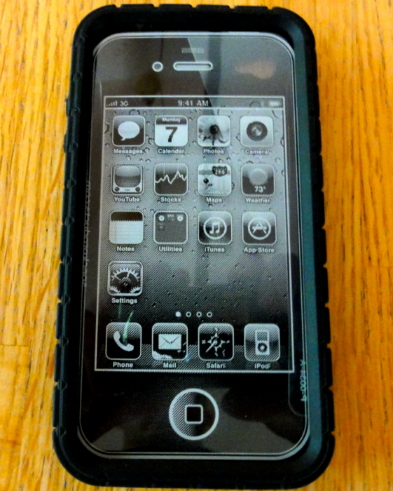 The Speck PixelSkin for iPhone 4 Review