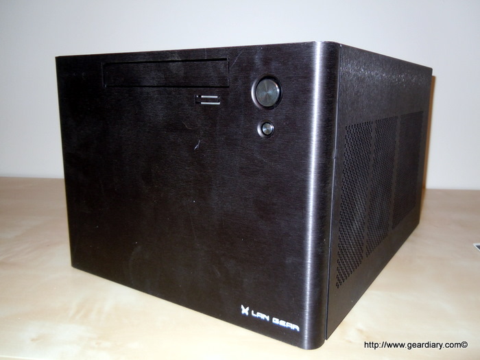 Lan Gear's SFF "Da Box 100 Blackheart" Gaming Case Review: Little Package with a Big Heart