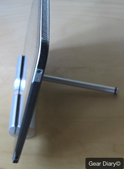 iPad Accessory Review: ElementCase Joule iPad Stand 8 iPhoto1.png