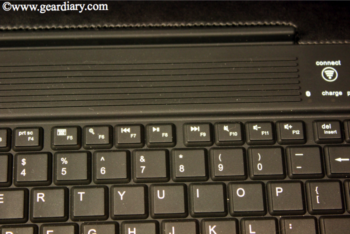 iPad Accessory Review: EFO iPad Bluetooth Keyboard with Folding Case