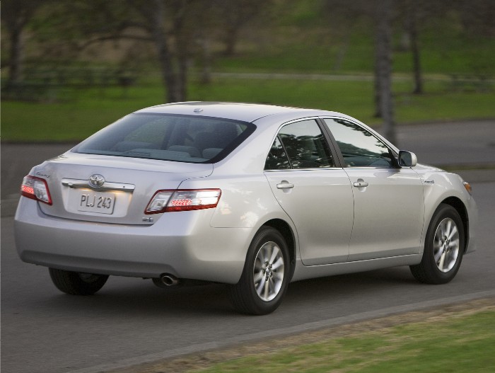 2011 Toyota Camry Hybrid Boring, and Boring Is a Good Thing