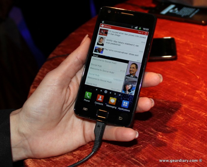 Gear Diary MWC: Hands On Samsung Galaxy S II and Galaxy Tab 10.1 photo Gear Diary MWC: Hands On Samsung Galaxy S II and Galaxy Tab 10.1 photo