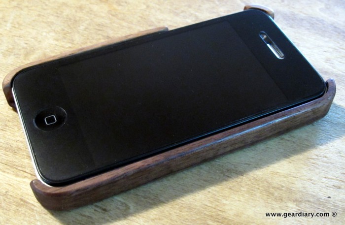 iPhone 4 Wooden Case Roundup: Miniot iWood vs Species Case vs Root Case