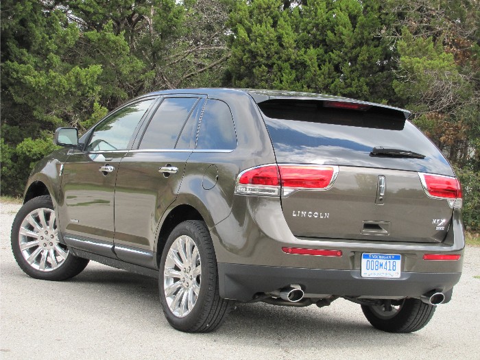 2011 Lincoln MKX More Than a Fancy Ford