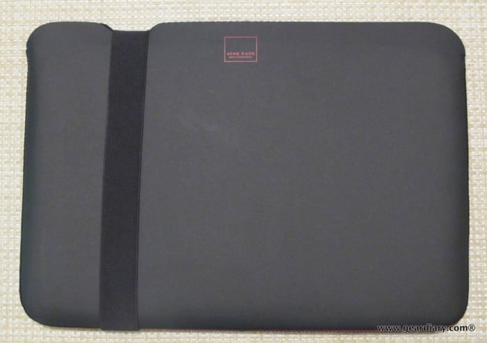Macbook Air Gear Review: ACME Made Skinny Sleeve Stretch Shell