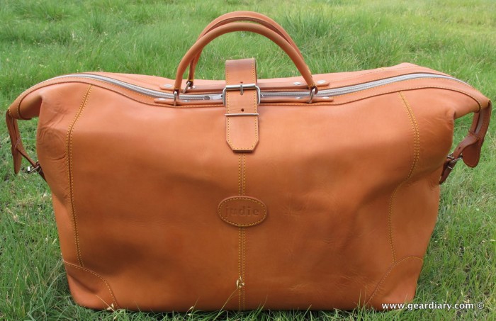The Aligata Nude Beauty Big Weekend Travel Bag Review