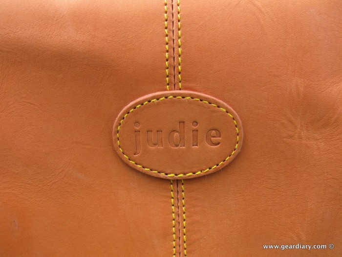 The Aligata Nude Beauty Big Weekend Travel Bag Review