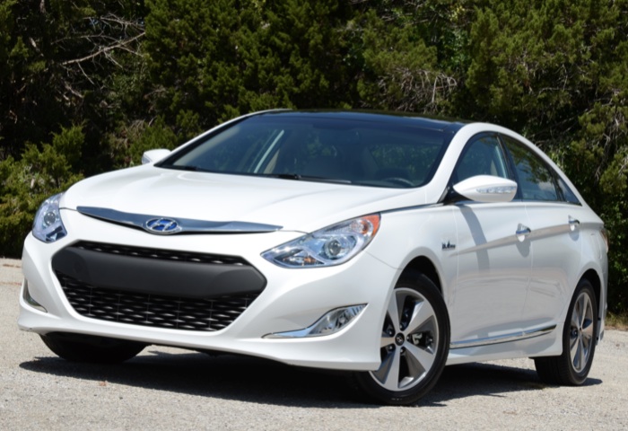 Stylish New Hyundai Sonata Hybrid Lacks Finesse, but So Did All the Others At First