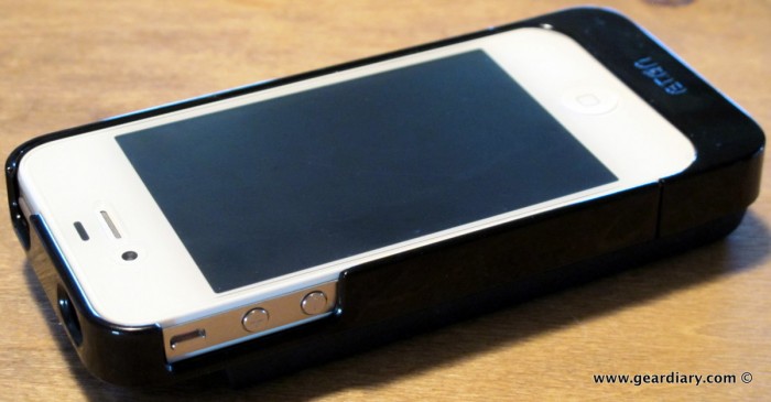 iPhone 4 Gear Review: The Etón Mobius Rechargeable Battery Case with Solar Panel
