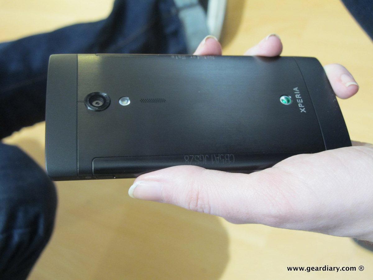 http://www.geardiary.com/wp-content/uploads/2012/02/geardiary-sony-xperia-ion-and-xperia-p-mobile-phones-3.jpg