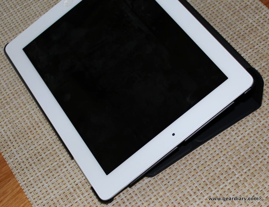 Gear Diary iLUV Epicarp Case iPad New 011