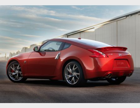 2013 Nissan 370Z Coupe in Steamy, Hot Magma Red
