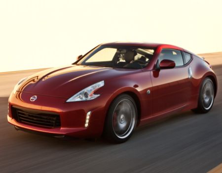 2013 Nissan 370Z Coupe in Steamy, Hot Magma Red