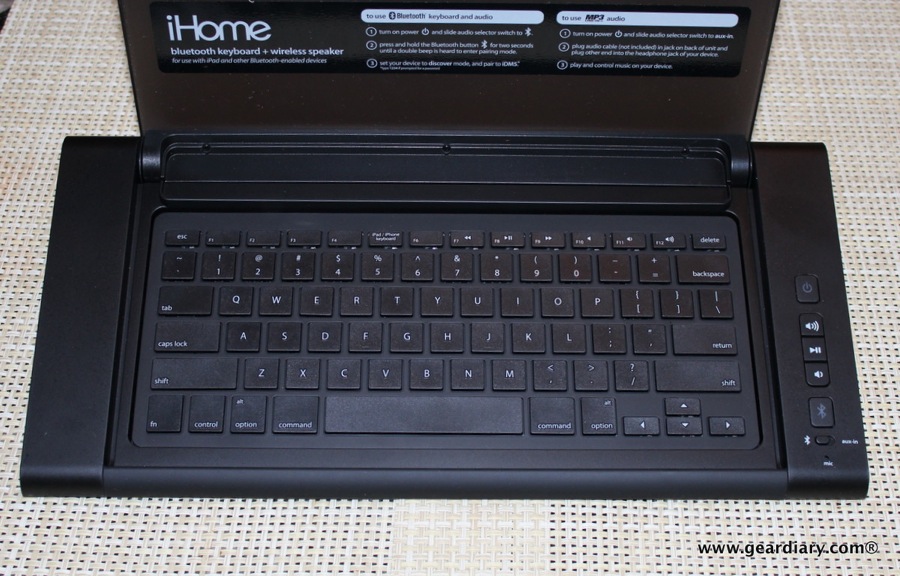 Gear Diary iHome iDM5 Bluetooth Keyboard Speaker System 004