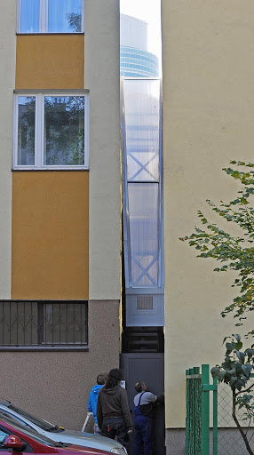 Warsaw 'Alley-House' Takes Minimal Living to a New (lack of) Dimension!