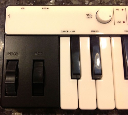 iRig Keys iOS/USB Keyboard Controller Review