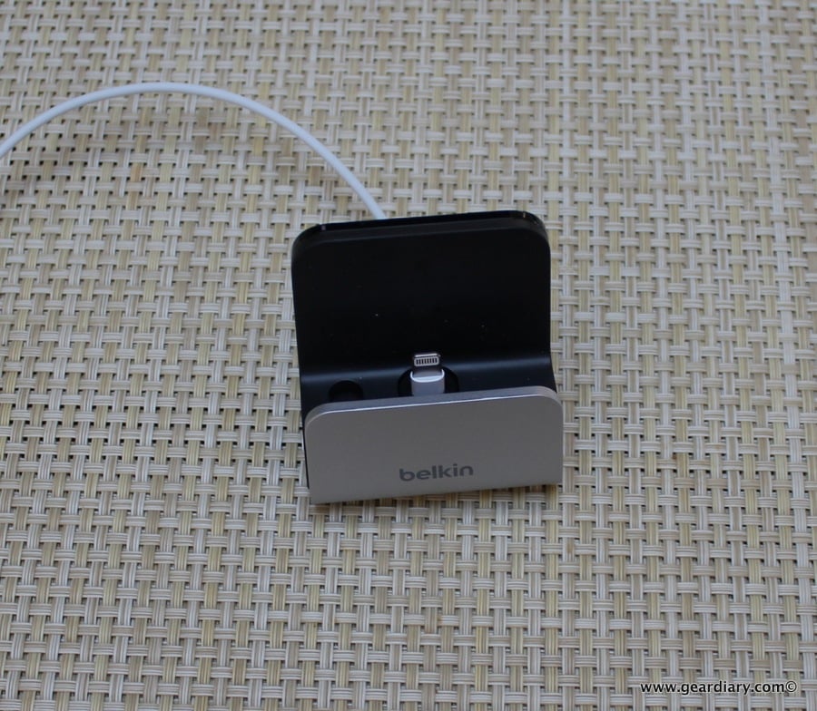 Gear Diary Belkin Charge+Sync for iPhone 5 021