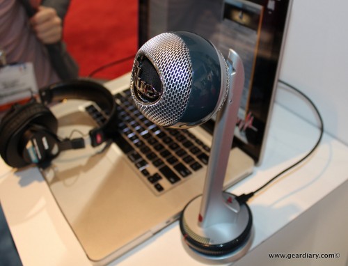 Gear Diary Blue Microphones Announces the Nessie Adaptive USB Microphone photo
